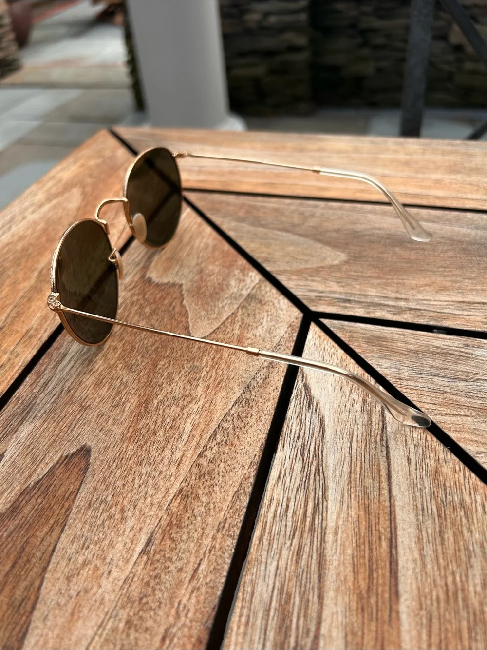 Ray-Ban Round Metal Sunglasses in Gold Trim